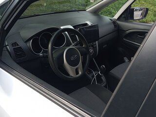 2012 Kia Venga 5-speed I, белый, 899000 рублей, вид 3