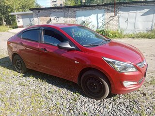2015 Hyundai Solaris I Рестайлинг, красный, 800000 рублей, вид 2