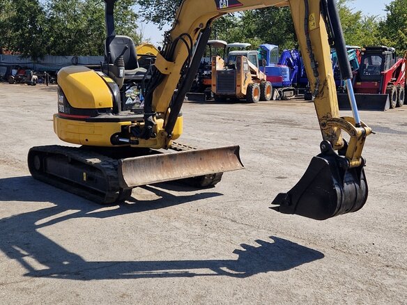 2010 Caterpillar 303SR, жёлтый, 1780000 рублей - вид 5