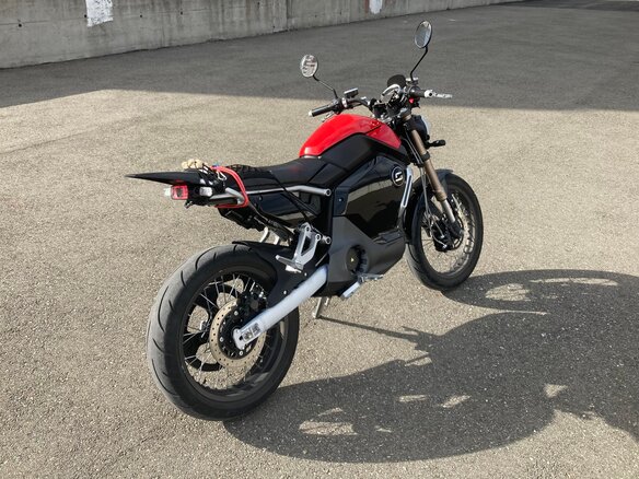 2022 Super Soco TCmax, чёрный, 330000 рублей - вид 2