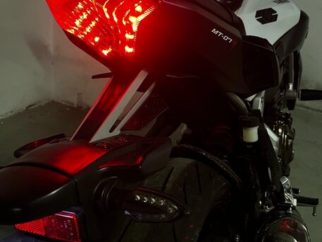 2015 Yamaha MT-07 (FZ-07), белый, 630000 рублей, вид 5