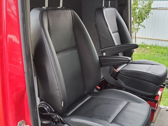 2012 Mercedes-Benz Sprinter, красный - вид 6