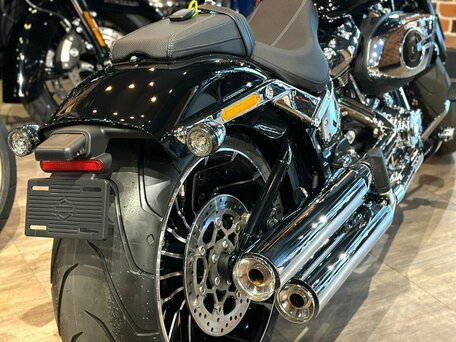 2026 Harley-Davidson Breakout, чёрный, 3750000 рублей, вид 3