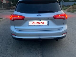 2019 Ford Focus IV, серый, 1400000 рублей, вид 3