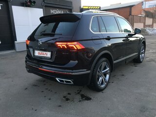 2021 Volkswagen Tiguan II Рестайлинг, чёрный, 4700000 рублей, вид 4