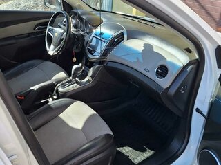 2013 Chevrolet Cruze I Рестайлинг, белый, 950000 рублей, вид 3