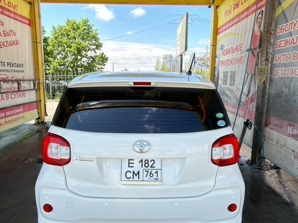 2017 Toyota Passo III, белый, 1070000 рублей - вид 13