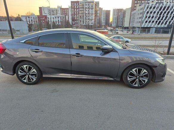 2018 Honda Civic X, серый, 1790000 рублей - вид 1