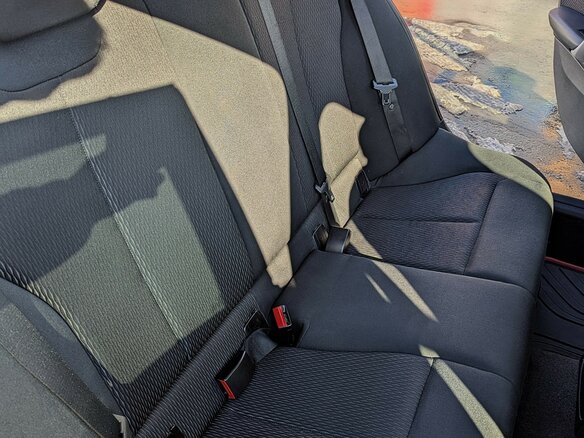 2012 BMW 1 серии 116i II (F20/F21), красный, 1100000 рублей - вид 23