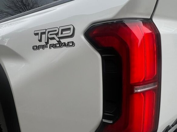 2024 Toyota Tacoma IV, белый, 8550000 рублей - вид 24
