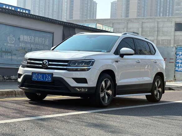 2022 Volkswagen Tharu I, белый, 1949000 рублей