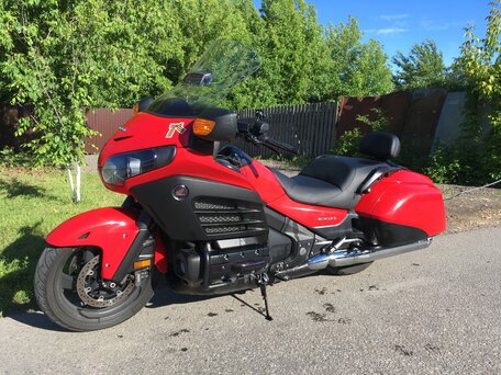 2013 Honda GL 1800 Gold Wing, красный, 999000 рублей, вид 4