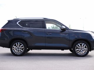 2025 KGM Rexton, серый, 6045000 рублей, вид 4