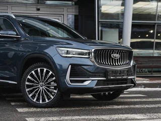 2026 Geely Monjaro I Рестайлинг, серый, 4855990 рублей, вид 4