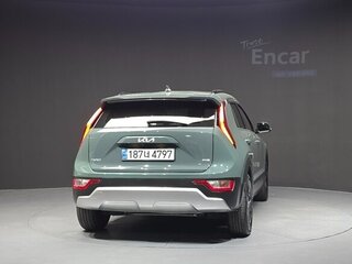 2023 Kia Niro II, зелёный, 1359000 рублей, вид 4