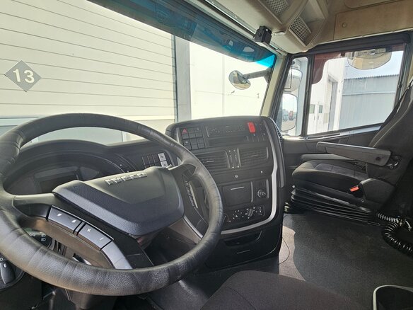 2022 Iveco Stralis, чёрный - вид 16