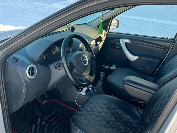 2013 Lada (ВАЗ) Largus I, серебристый, 665000 рублей - вид 8