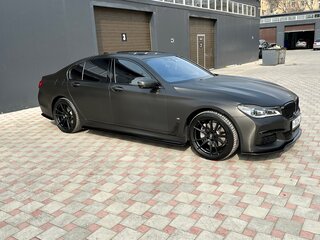2017 BMW 7 серии 740e VI (G11/G12), серебристый, 3300000 рублей, вид 4