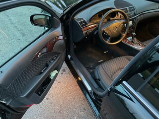 2003 Mercedes-Benz E-Класс 200 III (W211, S211), чёрный, 1500000 рублей, вид 4