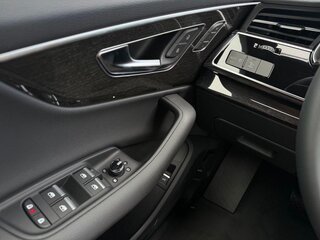 2026 Audi Q7 45 TFSI II (4M) Рестайлинг 2, серый, 8249928 рублей, вид 5