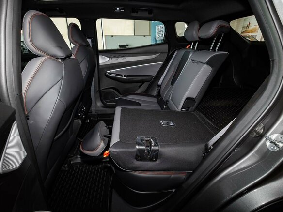2026 Geely Cityray, серый, 3344990 рублей - вид 13