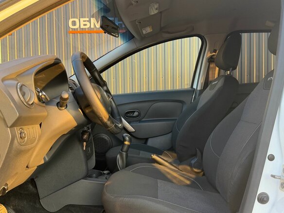 2019 Renault Sandero Stepway II Рестайлинг, белый, 1180000 рублей - вид 8