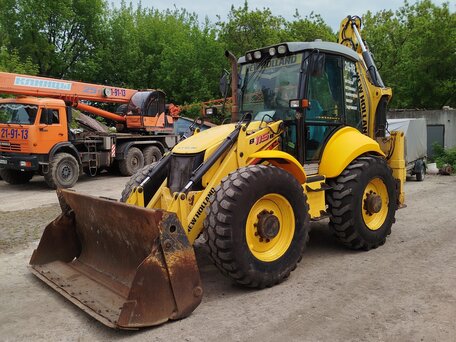 2015 New Holland B115B, жёлтый, 6500000 рублей, вид 1