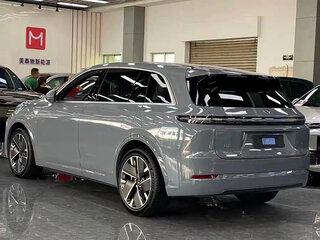 2025 Li Auto (Lixiang) L7 52.3 kWh I Рестайлинг, серебристый, 7498001 рублей, вид 3