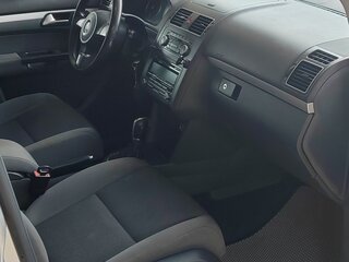 2010 Volkswagen Touran I Рестайлинг 2, серебристый, 899000 рублей, вид 4