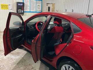 2021 Hyundai Solaris II Рестайлинг, красный, 2100000 рублей, вид 4