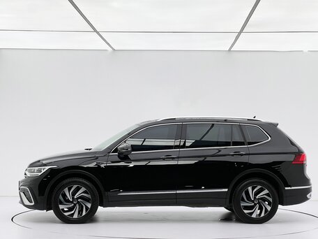 2023 Volkswagen Tiguan L II Рестайлинг (China Market), чёрный, 2370000 рублей, вид 5