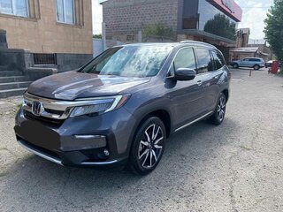 2020 Honda Pilot 6AT III Рестайлинг, серый, 5500000 рублей, вид 1