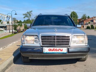 1995 Mercedes-Benz E-Класс 220 I (W124), серый, 505000 рублей, вид 1