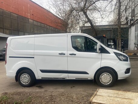 2019 Ford Transit Custom, белый, 2600000 рублей, вид 4