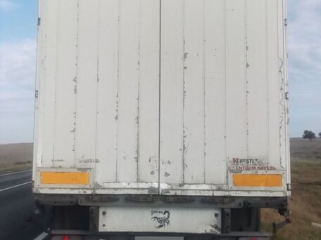 2000 Freightliner Columbia, бежевый, 2500000 рублей, вид 4