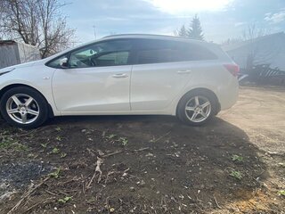 2018 Kia Ceed II Рестайлинг, белый, 1750000 рублей, вид 3