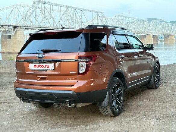 2013 Ford Explorer Sport V, оранжевый, 2300000 рублей - вид 4