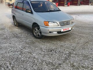 1996 Toyota Ipsum I (M10), серебристый, 650000 рублей, вид 2