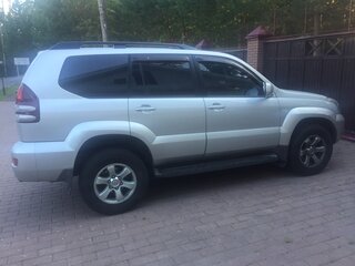 2008 Toyota Land Cruiser Prado 4-speed 120 Series Рестайлинг, серебристый, 2500000 рублей, вид 3