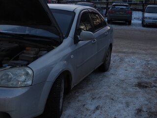 2007 Chevrolet Lacetti I, серебристый, 215000 рублей, вид 2