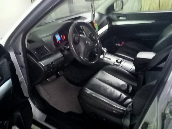 2012 Subaru Outback IV Рестайлинг, серебристый, 1500000 рублей - вид 8