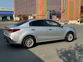 2017 Kia Rio IV, серебристый, 1650000 рублей - вид 5