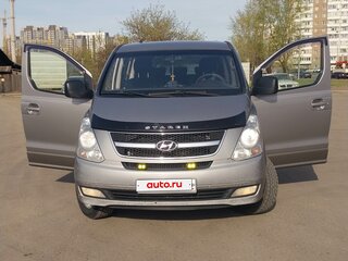 2011 Hyundai H-1 II, серебристый, 1900000 рублей, вид 1