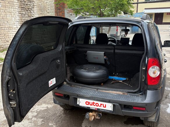 2012 Chevrolet Niva I Рестайлинг, чёрный, 480000 рублей - вид 8