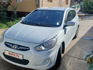 2012 Hyundai Solaris I, белый, 700000 рублей, вид 1