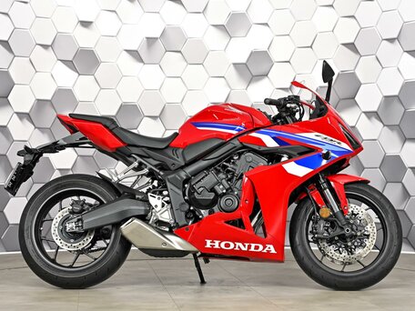 2026 Honda CBR 650R, красный, 1377000 рублей, вид 3