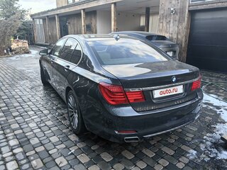 2009 BMW 7 серии 740i V (F01/F02/F04), серый, 2100000 рублей, вид 4