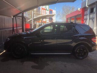 2011 Mercedes-Benz M-Класс 300 II (W164) Рестайлинг, чёрный, 1600000 рублей, вид 5