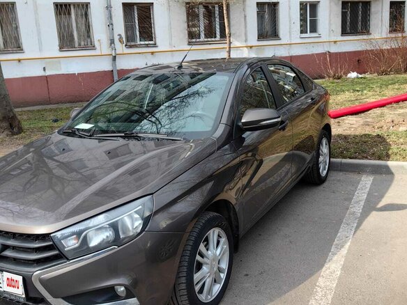 2018 Lada (ВАЗ) Vesta I, коричневый, 750000 рублей