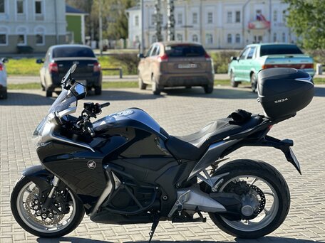 2011 Honda VFR 1200, чёрный, 880000 рублей, вид 2